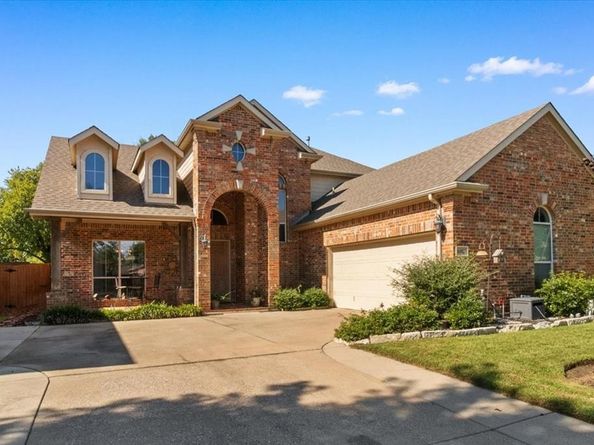 8402  Pecan Creek Drive , Arlington Texas 76001