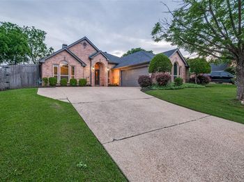 1021  MUIRFIELD Drive 
