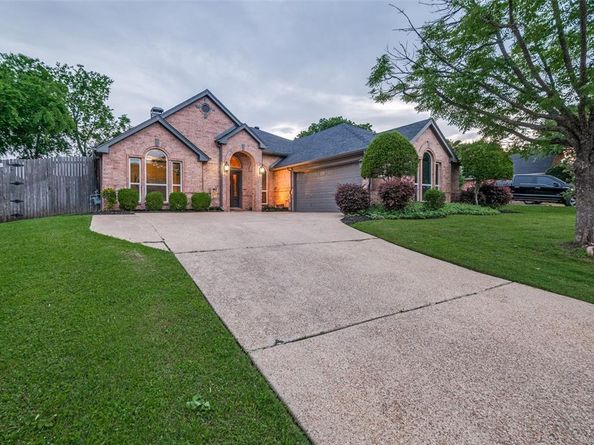 1021  MUIRFIELD Drive , Mansfield Texas 76063