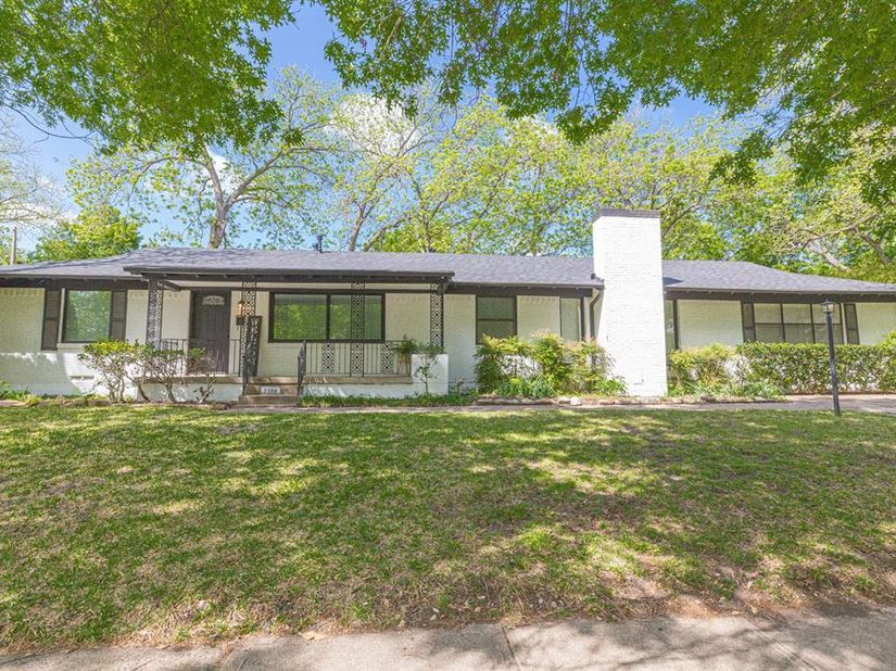 2709  Fairfax Drive , Garland Texas 75041