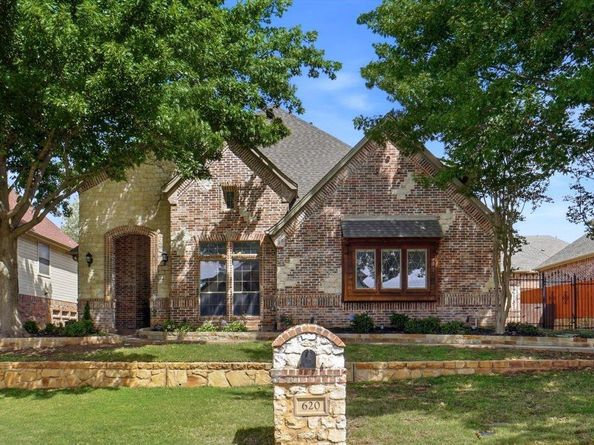 620  Highview Lane , Hurst Texas 76054