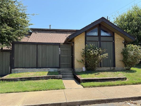 4618  Country Creek Drive  1180, Dallas Texas 75236