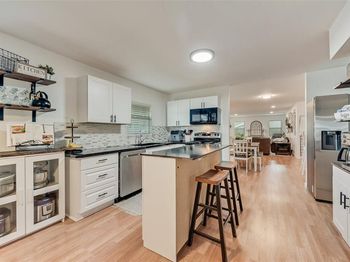 6555  Calmont Avenue 