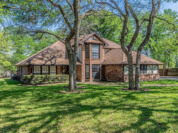 8808  Sylvan Court , Fort Worth Texas 76120