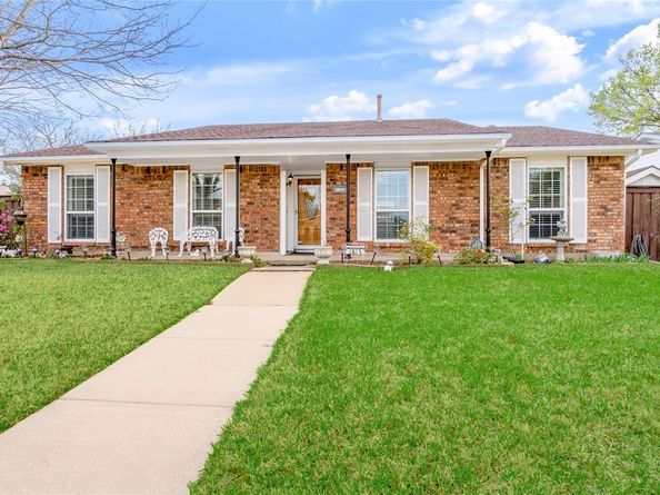 1813  Dodge Trail , Grand Prairie Texas 75052