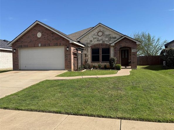 10637  Flagstaff Run , Fort Worth Texas 76140