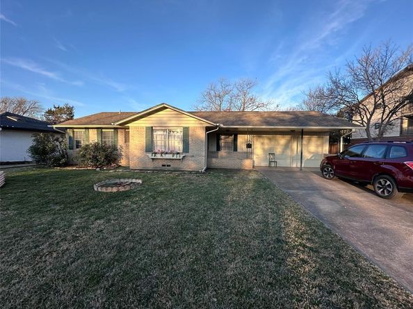 329 N Brighton Avenue , Dallas Texas 75208