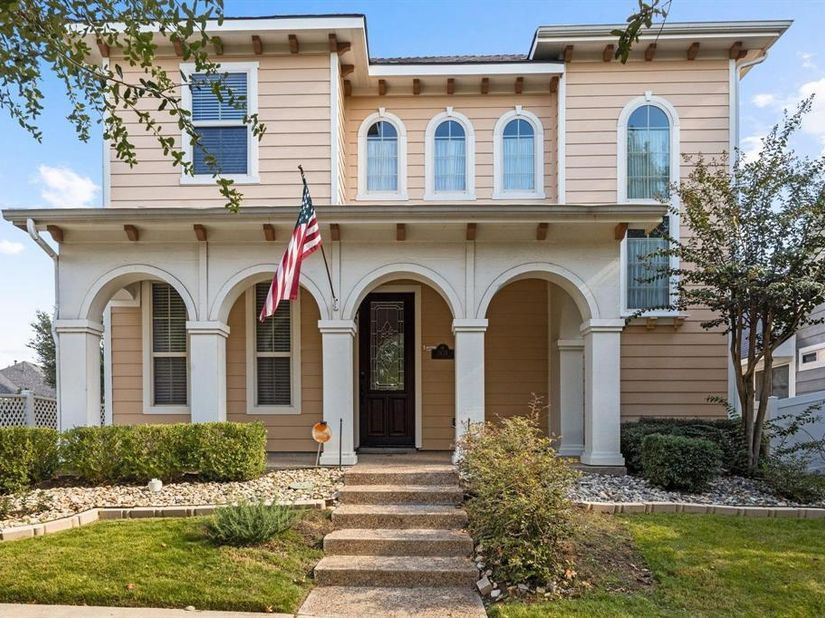 1424  Live Oak Lane , Savannah Texas 76227