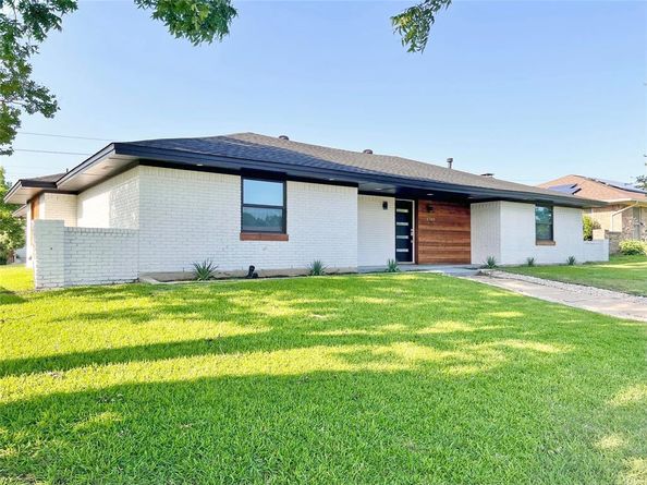 2760 N Hillbrier Circle , Plano Texas 75075