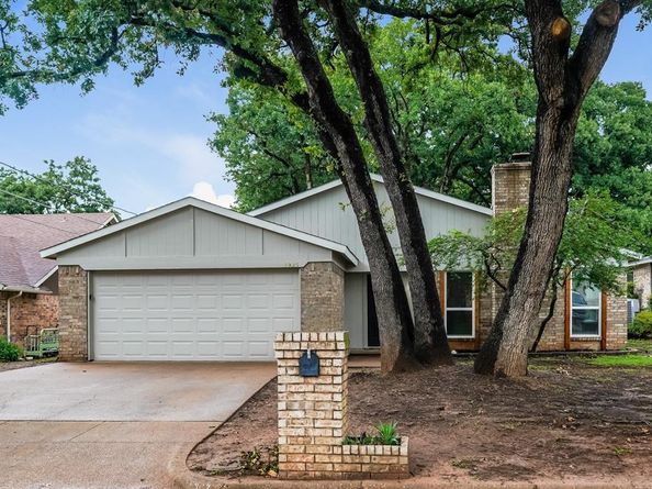 5903  Cameron Drive , Arlington Texas 76017