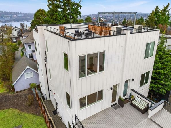 2337 10th Avenue E D, Seattle WA 98102