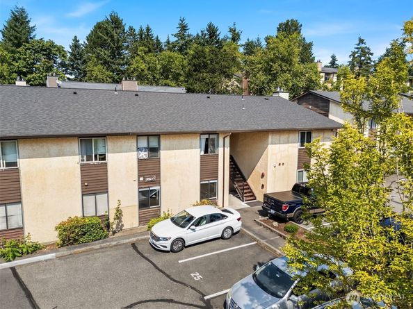 12424 NE 145th Street C25, Kirkland WA 98034