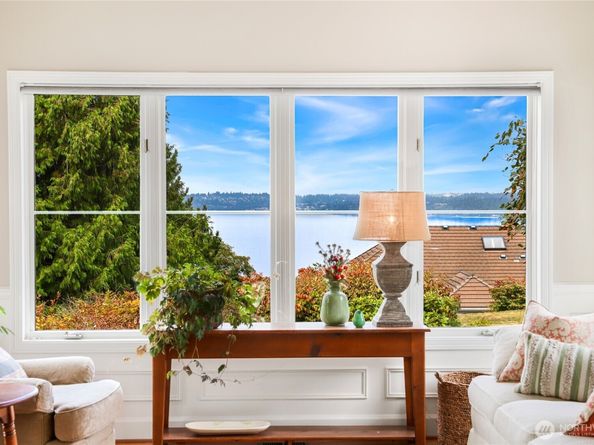 621 SW 295th Place, Federal Way WA 98023