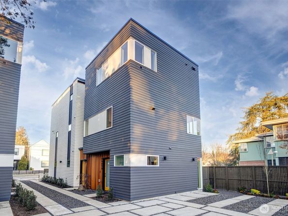 4409 B S Holly Street, Seattle WA 98118