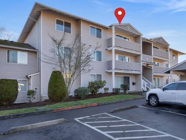 1001 W Casino Road A303, Everett WA 98204