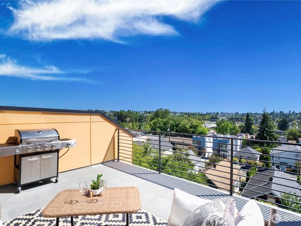 1546 Sturgus Avenue S, Seattle WA 98144