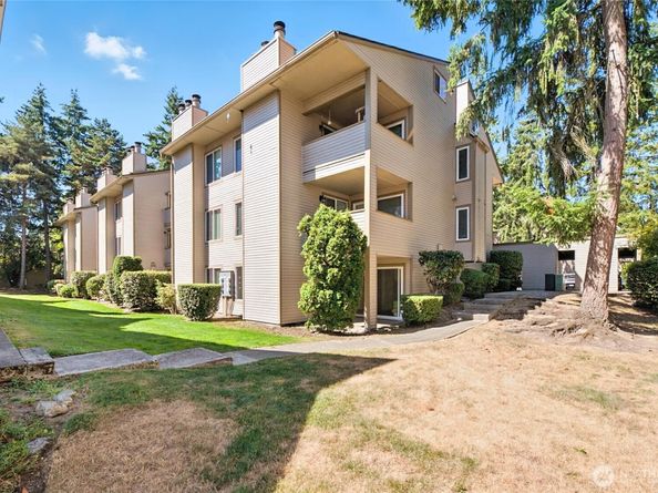 4404 146th Place NE N16, Bellevue WA 98007