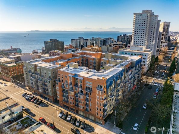 2415 2nd Avenue 432, Seattle WA 98121