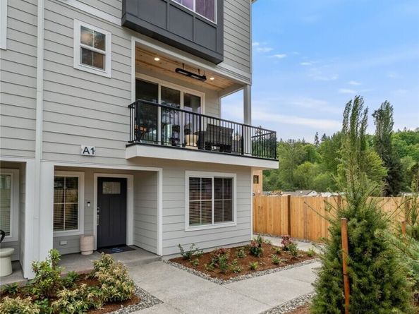 1322 194th Street SE B7, Bothell WA 98012