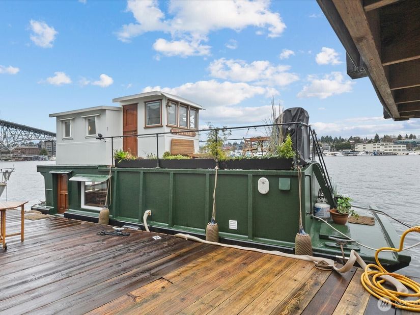 2706 Westlake Avenue N 01A, Seattle WA 98109