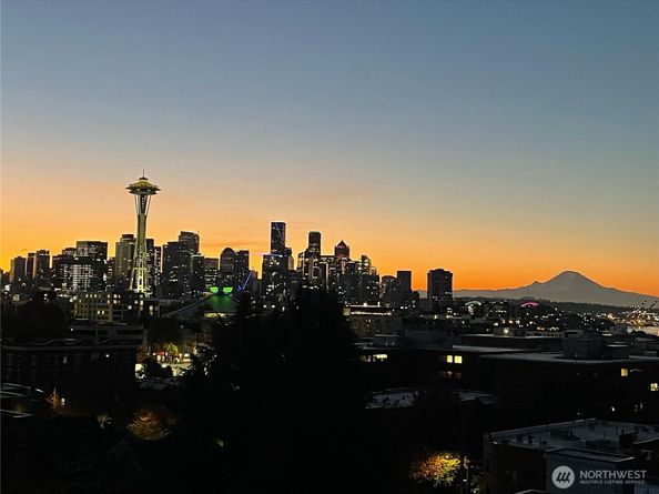 321 W Olympic Place A, Seattle WA 98119