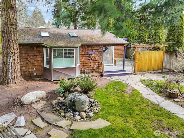 13722 Interlake Avenue N, Seattle WA 98133
