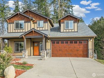 2436 NE Dynasty Drive