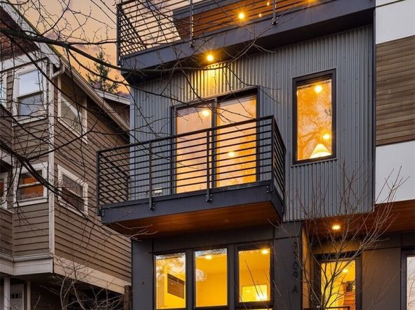 9709 Roosevelt Way NE A, Seattle WA 98115