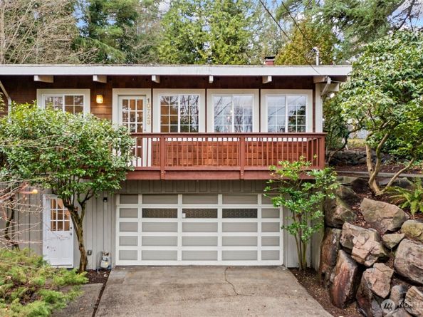 10723 24th Avenue NE, Seattle WA 98125