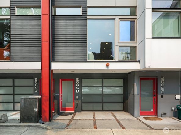2005 E Denny Way B, Seattle WA 98122