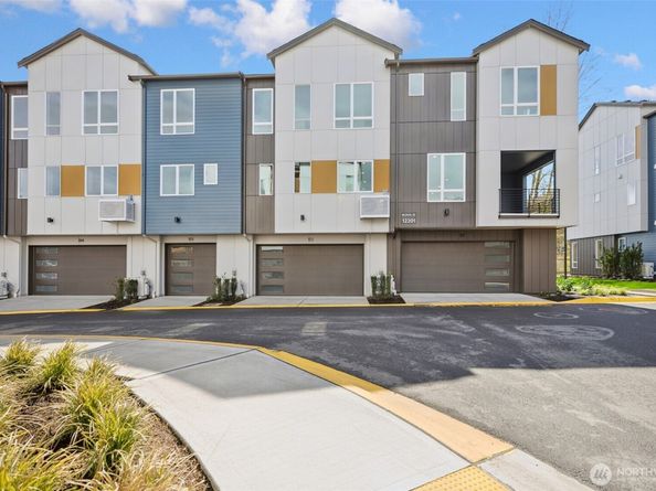 12201 137th Place NE 2502, Redmond WA 98052