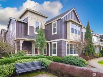 1314 Pine Crest Cir NE