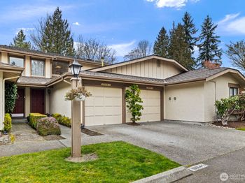 16014 Village Green Drive SE