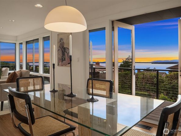 2426 NW 201st Place, Shoreline WA 98177