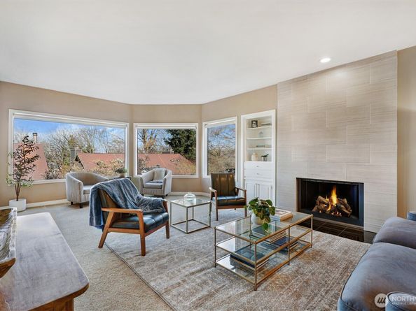 2618 4th Avenue N 504, Seattle WA 98109