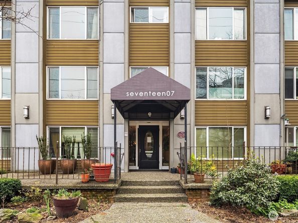 1707 Boylston Avenue 206, Seattle WA 98122