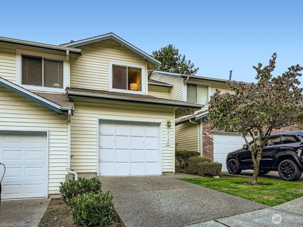2132 NW Pacific Yew Place, Issaquah WA 98027
