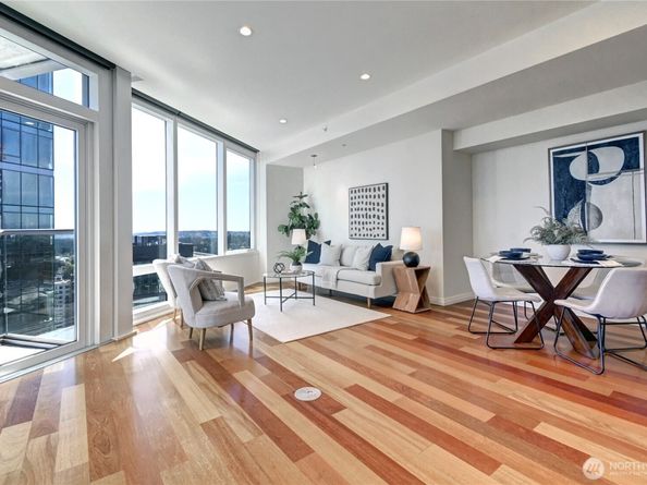 500 106th Avenue NE 3109, Bellevue WA 98004