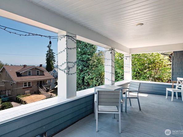 5037 21st Avenue NE, Seattle WA 98105