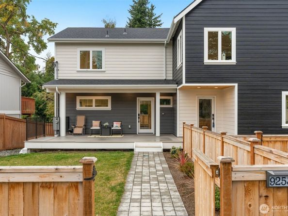 9253 6th Avenue NW b, Seattle WA 98117