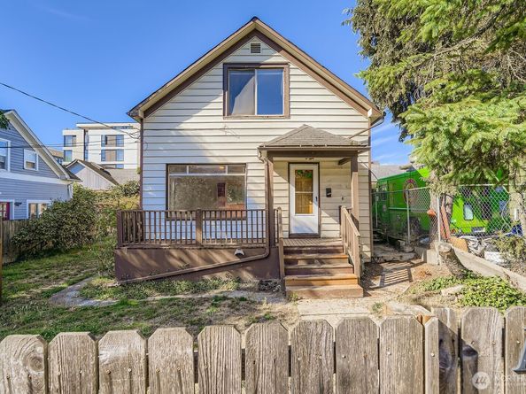 1707 22nd Avenue S, Seattle WA 98144