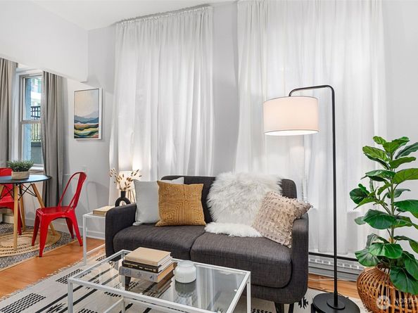 7 Harrison Street 26, Seattle WA 98109