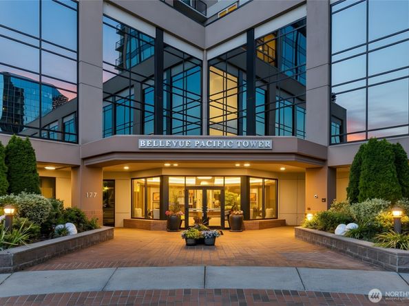 177 107th Avenue NE 720, Bellevue WA 98004