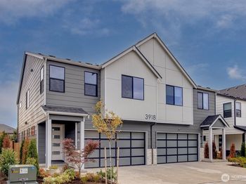 4001 215th Street SE