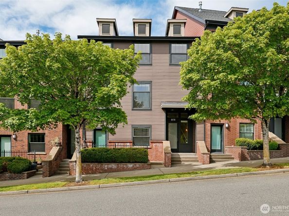 1078 NE High Street 10, Issaquah WA 98029