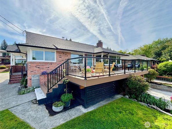 3228 57th Avenue SW, Seattle WA 98116