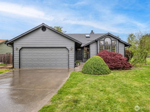 345 White River Drive, Pacific WA 98047