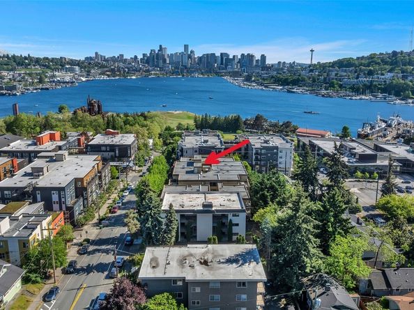 3401 Wallingford Avenue N 210, Seattle WA 98103