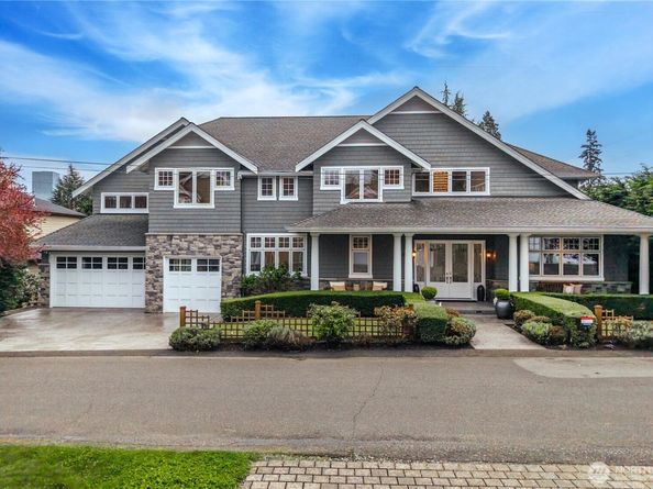 10021 NE 16th Place, Bellevue WA 98004