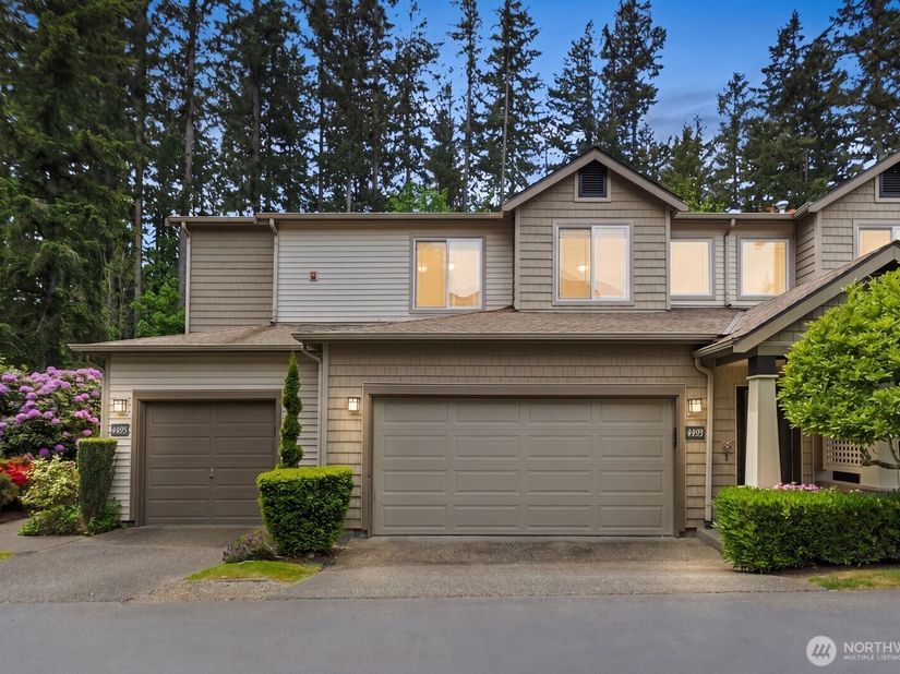 4493 248th Lane SE, Sammamish WA 98029
